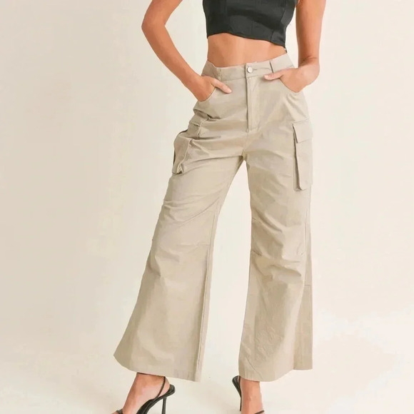 Mable x Tuckernuck Women's Khaki Cargo Wide Leg Pants Size Small - Picture 1 of 7